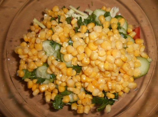 десертную кукурузу в салат