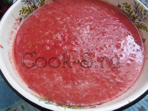 салат из баклажанов на зиму - помидоры