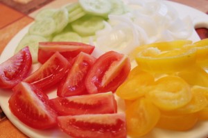 Как приготовить греческий салат - овощи