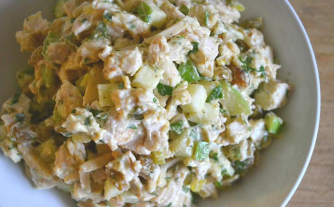 куриный салат с изюмом и овощами рецепт 