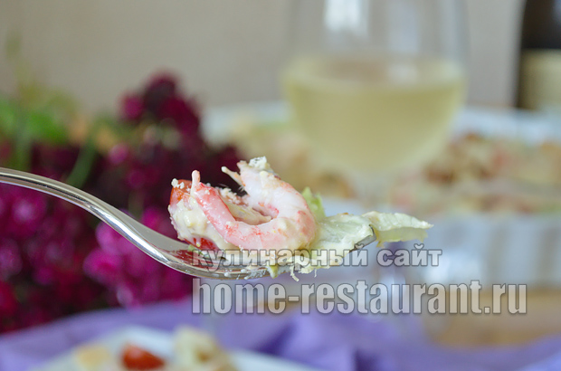 салат цезарь с креветками рецепт с фото пошагово _13