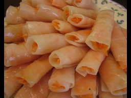 Рулетики из маринованной капусты с морковью | Рецепт