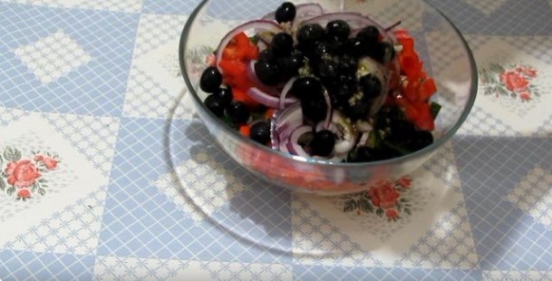 grecheskij-salat-recept
