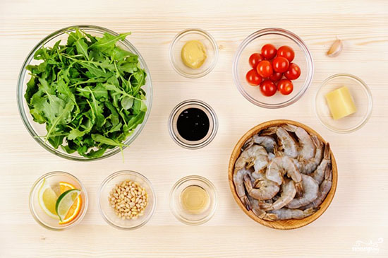 Салат с креветками – рецепты пошагово с фото и видео, очень вкусный и простой. Приготовление салата «Цезарь» из креветок в домашних условиях