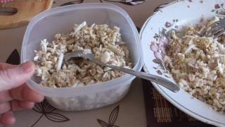 Салат с рисом и рыбными консервами. Salad with rice and canned fish.