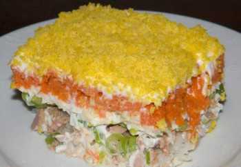 Салат мимоза с сыром и горбушей